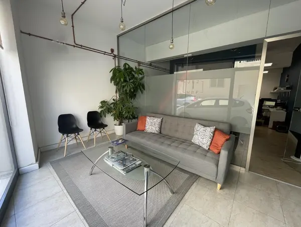 Central Balzan Office: Modern 80sqm Space with Ideal Amenities
