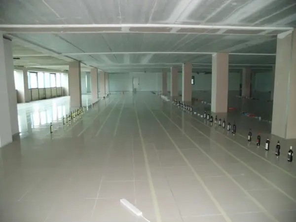 Large Open Plan Office that Consists of 500sqm