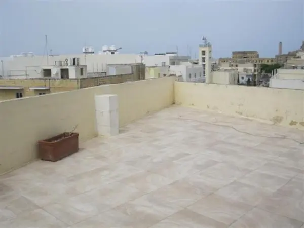 Penthouse Office in Gwardamangia