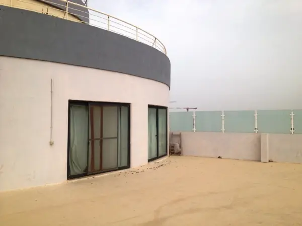 Penthouse Office for rent in Mriehel with parking