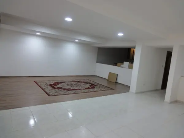 Cool Shop/office to let in Sliema