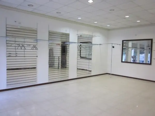 Shop to let in Attard
