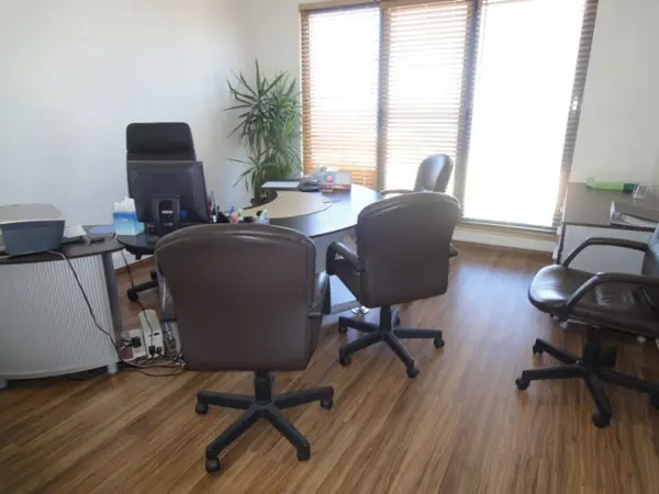 Office Space that Consists of 160 sqm for rent in Portomaso