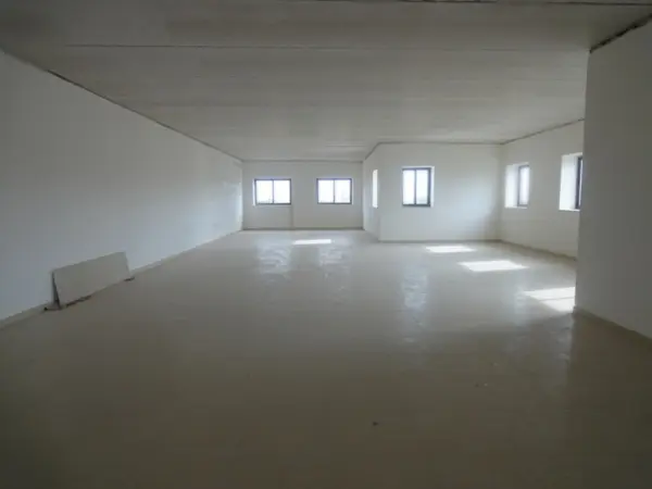 200 square metre wide, open-plan office in Lija for rent