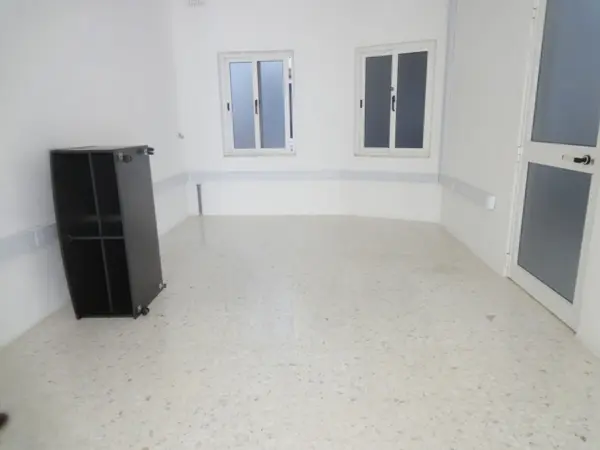 office that consists of 1 room