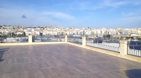 Brand New Villa with SeaViews in Ta xbiex