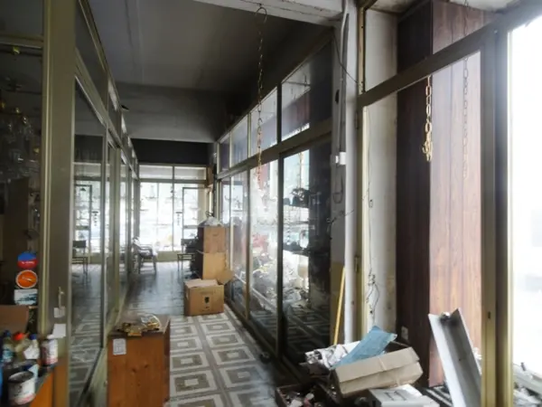 Corner ground floor commercial on main road in Pieta