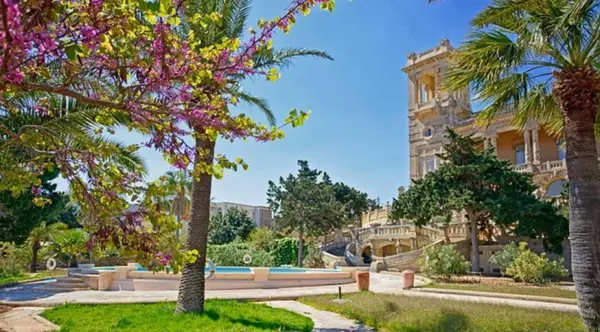 Palazzo with pool for rent in St Julians for Any type of Event