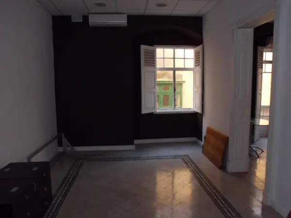 Nice Office with ample Light