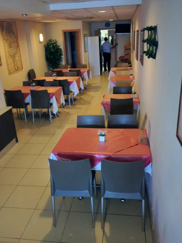 Gzira seaview shop/restaurant class 6