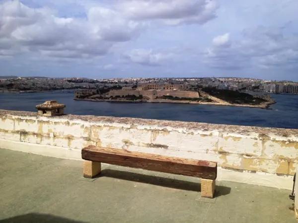 Beautiful Palazzo with Sea Views and Large Roof Terrace