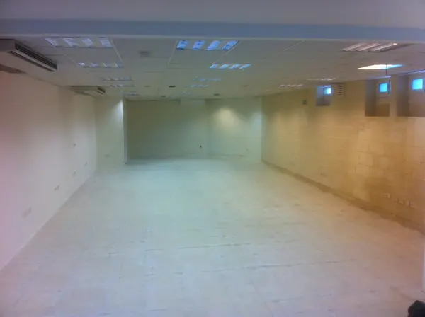 Shop for rent that consists of 340sqm on the main road in san gwann
