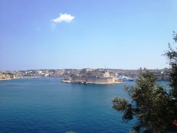 Office with seaviews for rent in valletta