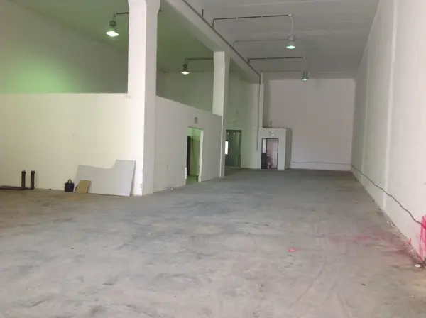 Modern 550 square metre Warehouse in Qormi to let