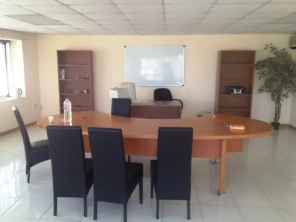 Spacious Corner Office in Luqa for rent