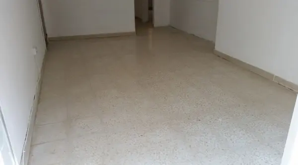 Commercial property in Qawra with class 4b and class 4c snack bar permits with terrace