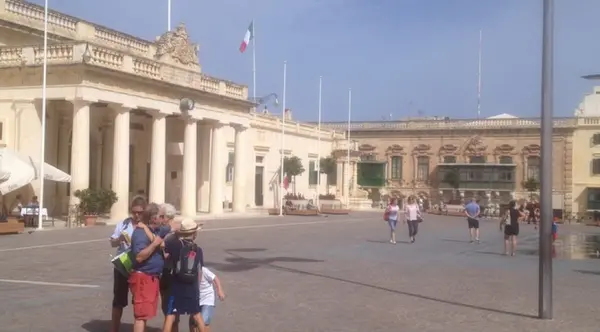 Nightclub / Wine Bar / Cafteria for Rent In an Excellent Location in Valletta with Outside Seating