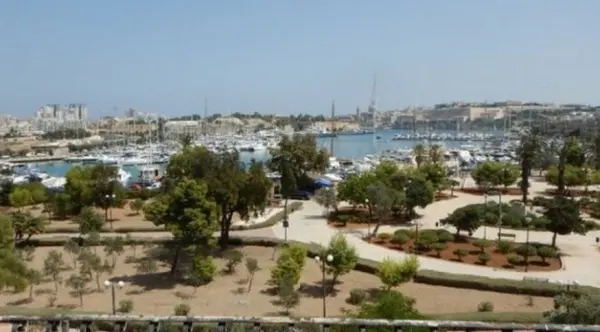 Seafront Office For Rent in Ta Xbiex/Gzira