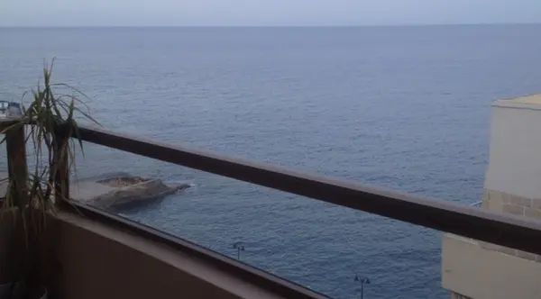 Modern Office with Seaviews to let