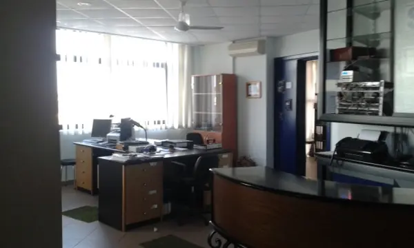 Zabbar office for rent