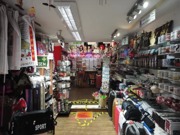 Shop in For Rent In The best part of Merchant Street