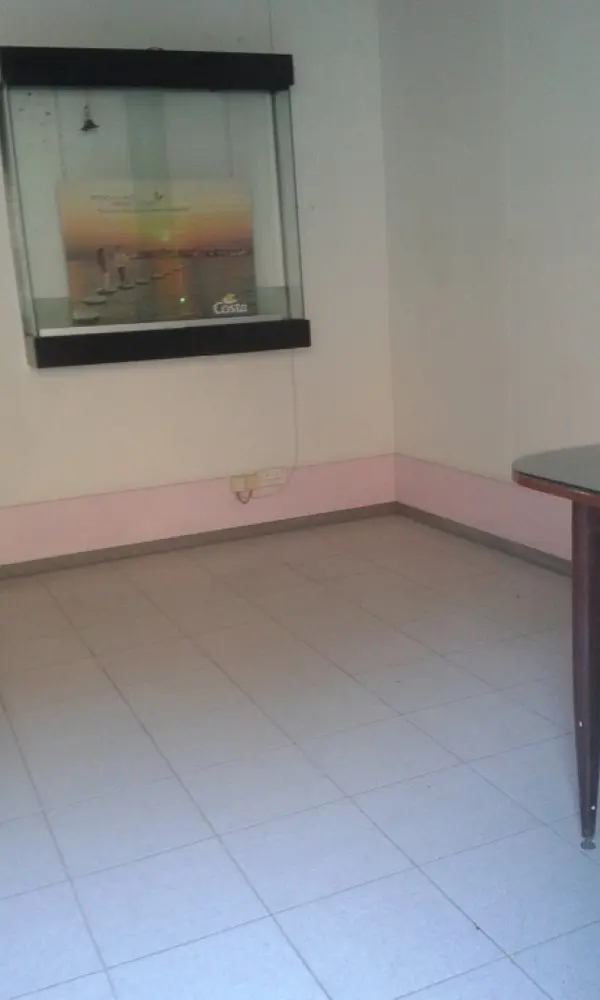 Very well priced well located 90sqm office or shop in Gzira just off seafront