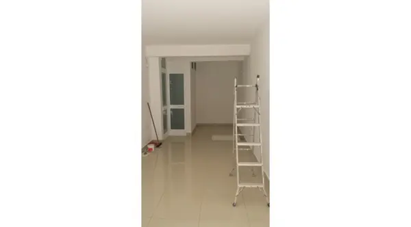 New 30 square metre Class 4 shop/office for rent in Bugibba