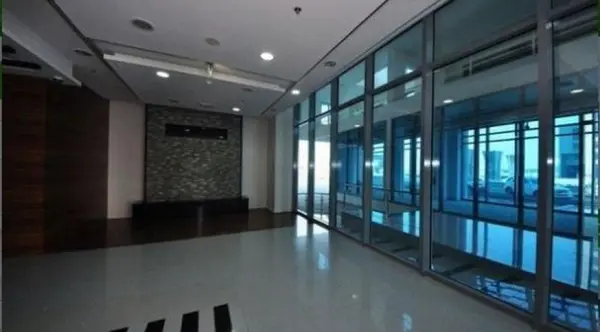 Shop / Office for Rent in Gzira with total area of 400 sqm