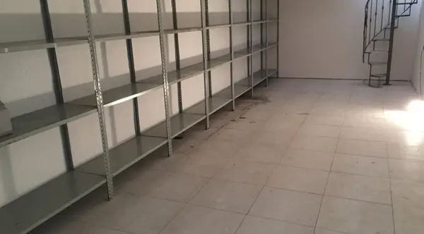 Class 4 commercial property for rent in Zebbug