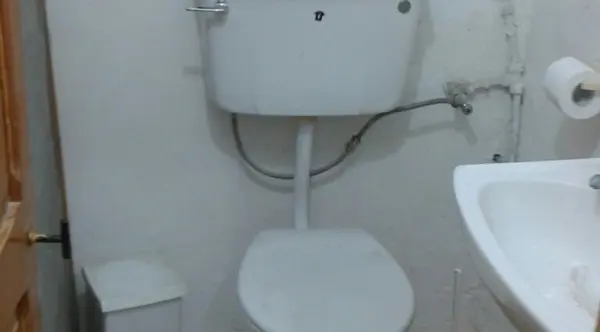 Class 4 shop for rent in Paola