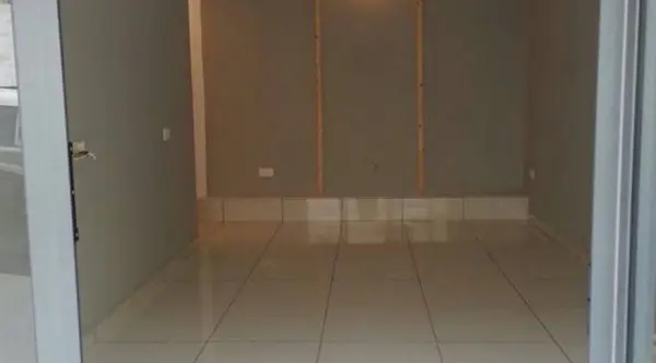 Shop For Rent in Malta: 40 Sqm in Swatar