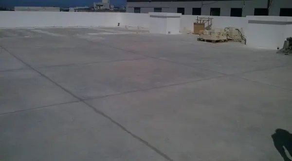 Offices for rent Malta: Commercial property in Luqa for rent