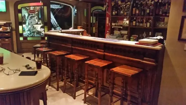 Gozo Real Estate: Fully Equipped Restaurant and Bar in the center of Nadur