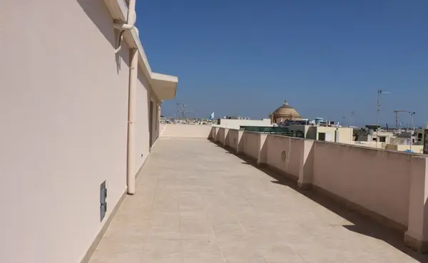 Real Estate Malta: Penthouse Office with Large terrace