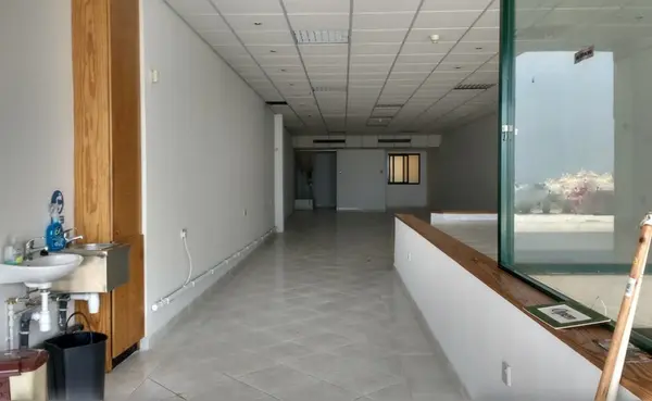 Shops to let in Malta: Mellieha 126 square metre shop / office for rent