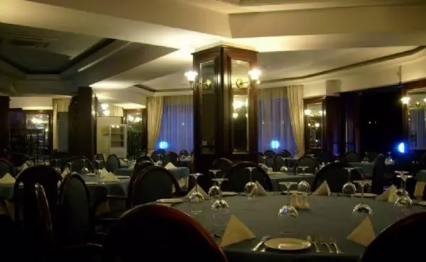 Restaurants in Malta: 90 sqm premise in Xemxija with terrace