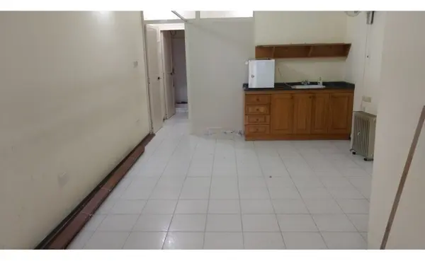 Shops to let in Malta: 30sqm premises for rent in Siggiewi