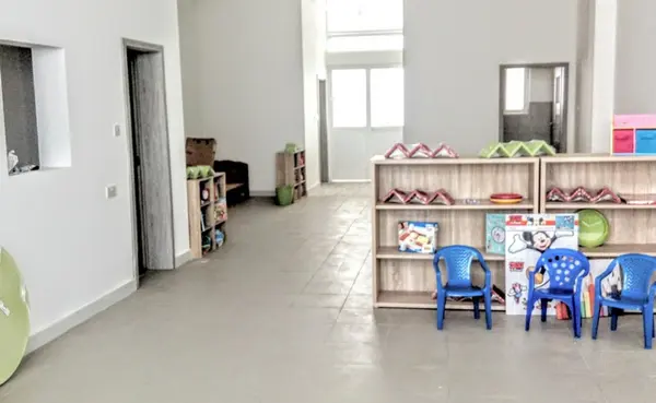 125 SQM Class 4 Premises in Iklin for rent