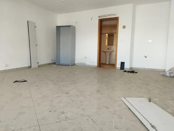 Shop to let in Fgura with class 4B permits