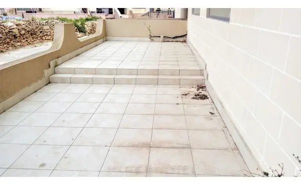 Shop to let Malta: Marsascala 40sqm property for rent