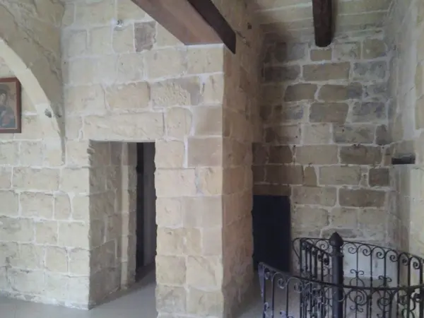 Real Estate Gozo: Shop for Sale in Victoria