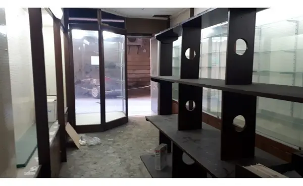 Shop to let in Malta: 107sqm premises for rent in Valletta