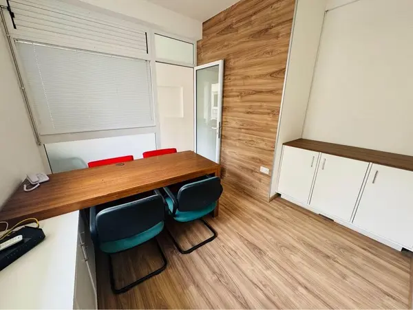 Prime Office Space in Gharghur: Class 4 Licence with Customizable Layout