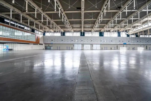 700 sq m Warehouse in San Gwann for rent