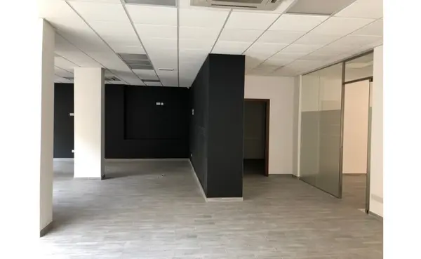 Nice Corner Shop/Office Available For Rent In Prime Area of Sliema