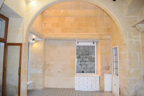 Prime Corner Shop in Victoria, Gozo for Long Let