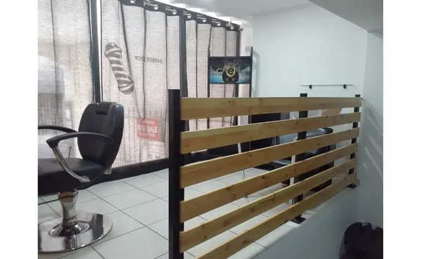 Shops for rent in Malta: 20sqm premises for rent in San Gwann