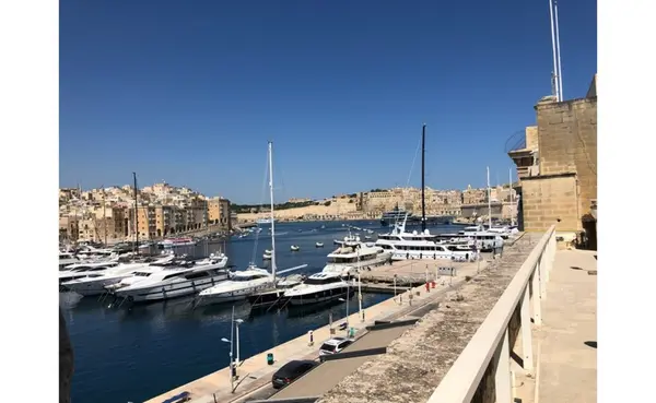 Penthouse Office Space for rent with views in Birgu