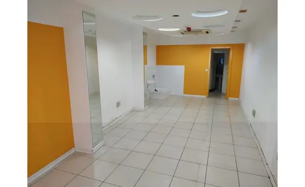 Shop to let Malta : Shop for rent in Prime Area