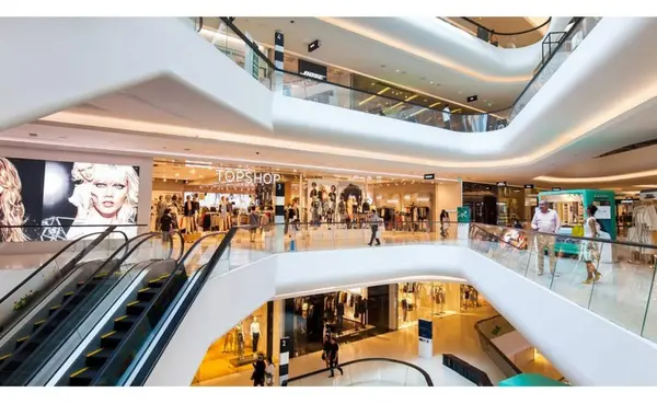 Unique Commercial Building Available For Sale in Valletta Could be A Luxury Hotel or Shopping Complex